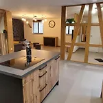 Hébergement de vacances Kymsourit - Piscine Et Sauna Sand
