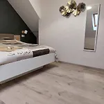 Kymsourit - Piscine Et Sauna