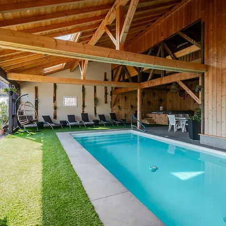 Holiday home Kymsourit - Piscine,spa,sauna Sand
