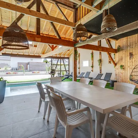 Holiday home Kymsourit - Piscine,spa,sauna Sand