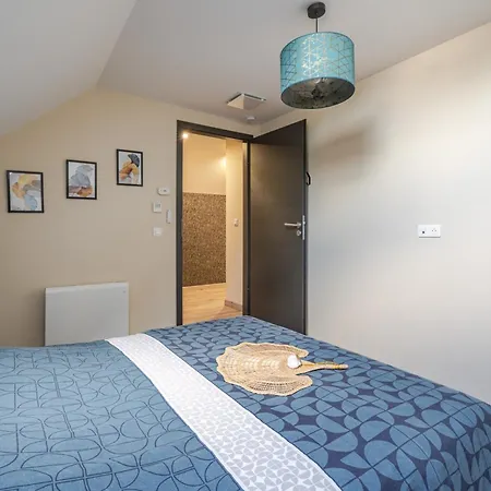 Holiday home Kymsourit - Piscine,spa,sauna *
